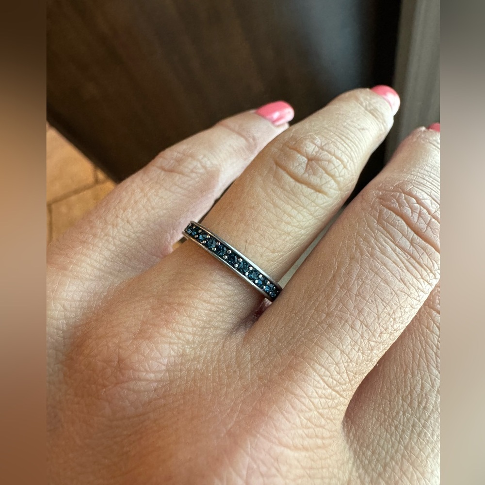 Sapphire stacking ring